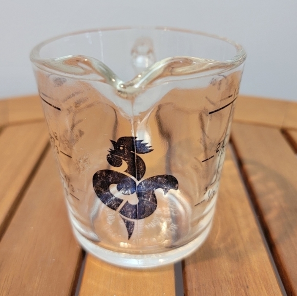 RARE Vintage Fire‎ King Colonial Stores Rooster Measuring Cup 8 oz.